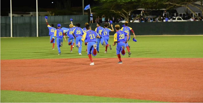 TA FELICITA Y GRADICI E SELECCION CAMPEON DI LATINO AMERICANO 2018 002