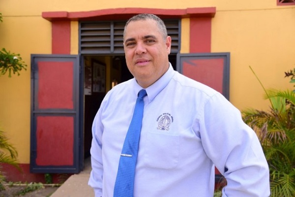Polis a tene charla na Savaneta