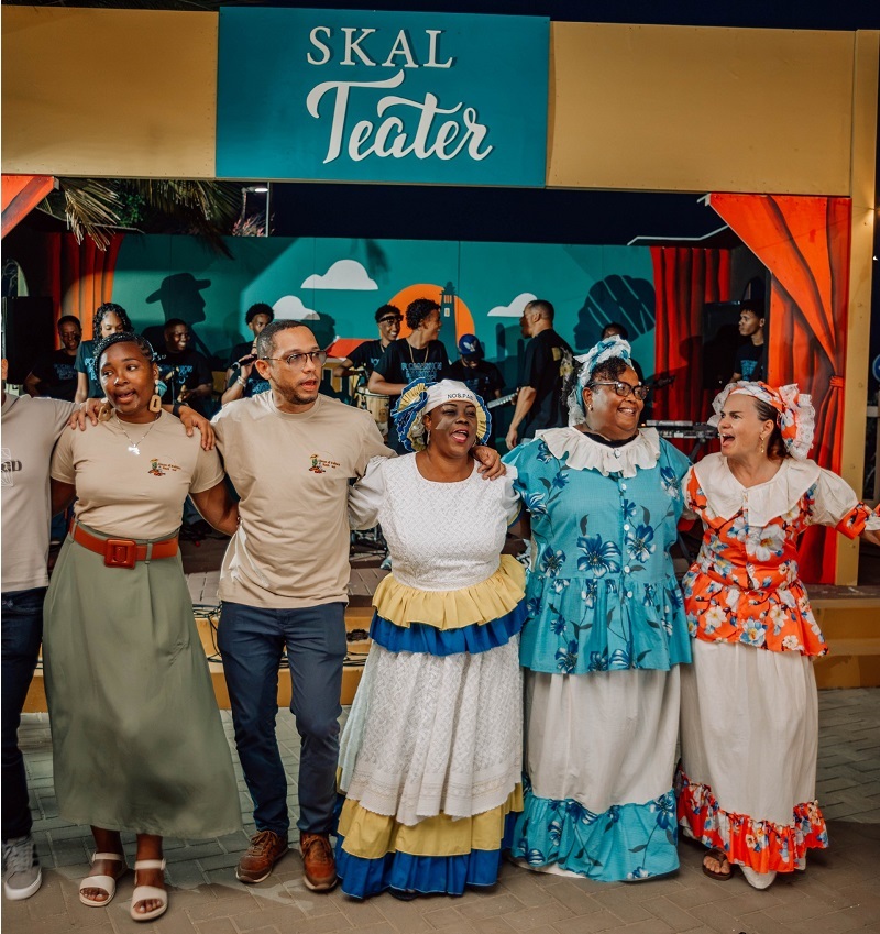 SKAL TEATER 01