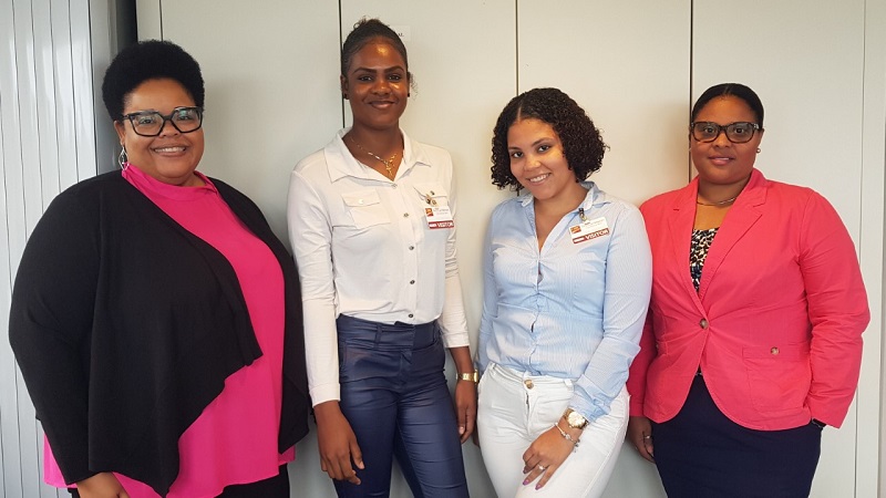 Yudella Maduro (Senior Finance Manager), Lichaira Sirvania, Rogheny Reenis i Marina Romero-Finx (Portfolio Manager)