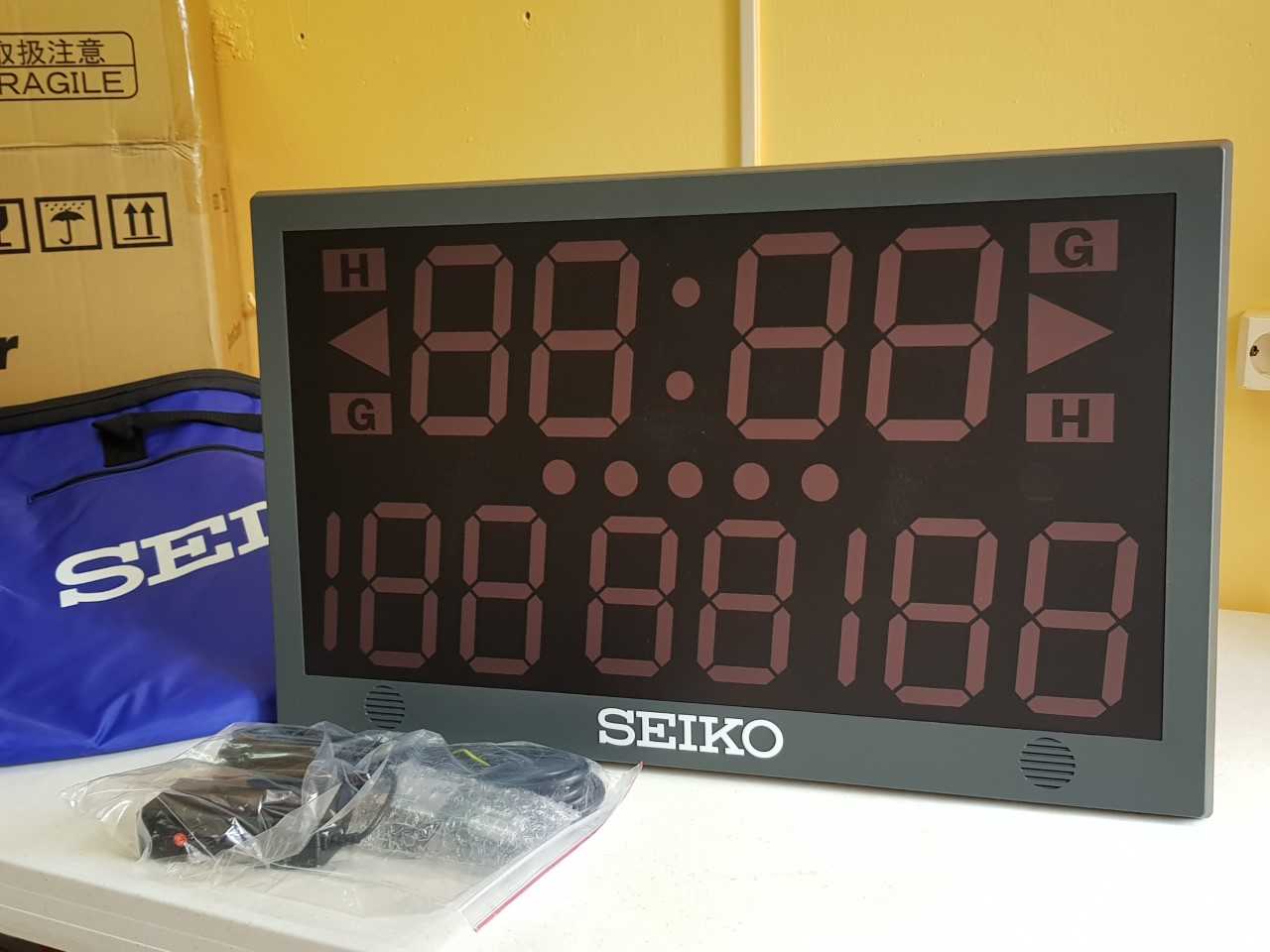 Minister Marilyn AlcaláWallé ta satisfecho ku yegada di materialnan di deporte nobo pa SDK 002