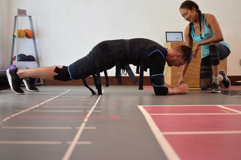 Baoase Personal Health Club introduceert EMS Electro Muscle Stimulation 003