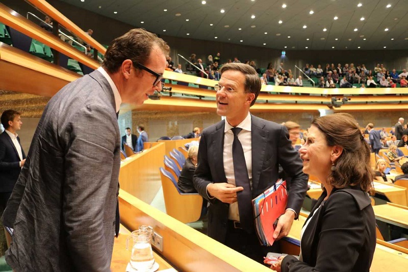 Zalm door Minister Yrausquin 02