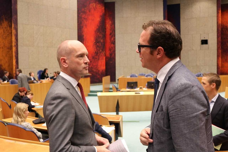 Zalm door Minister Yrausquin 03